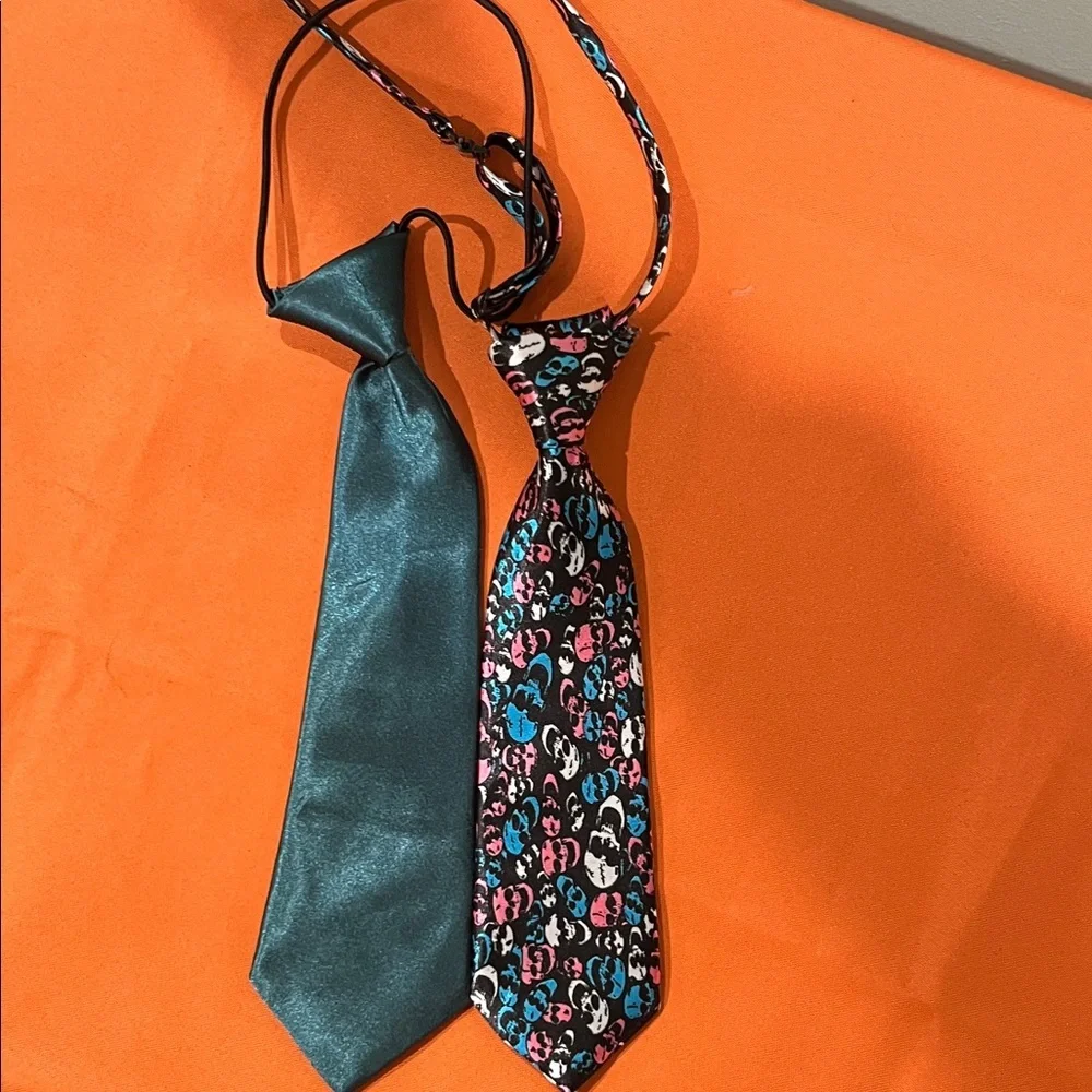 6/$25Stylish Teal and Multicolor Dogs ties Bag NWOT